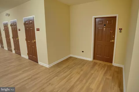 1000 Fountainview Cir #308, Newark, DE 19713