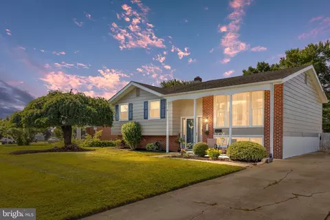 111 White Fawn Rd, Newark, DE 19711