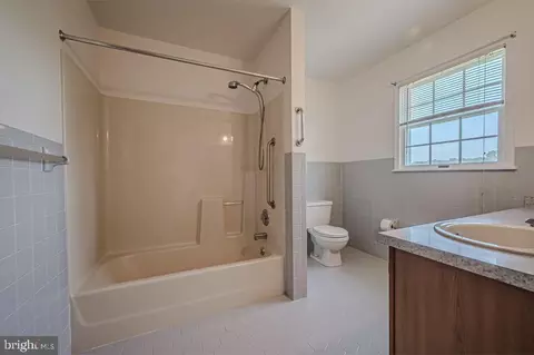 Bath - 323 Manubay Ct, Bear, DE 19701 photo 5 of 5
