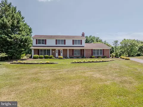 Exterior - 323 Manubay Ct, Bear, DE 19701 photo 3 of 11