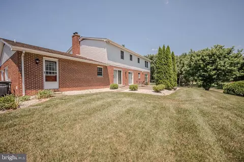 Exterior - 323 Manubay Ct, Bear, DE 19701 photo 5 of 11