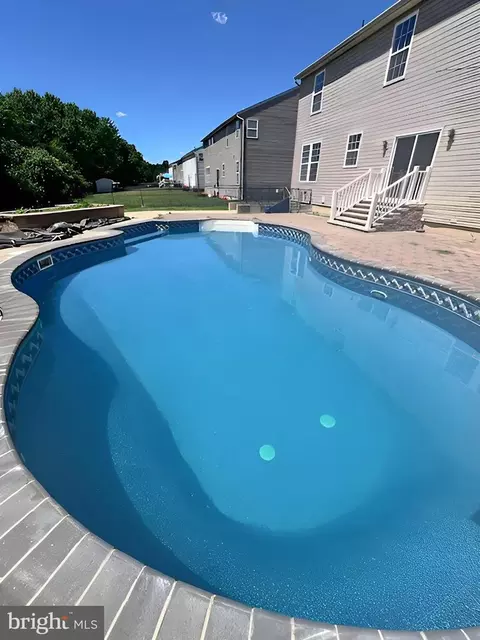 Exterior - 437 South St, Townsend, DE 19734 photo 3 of 3