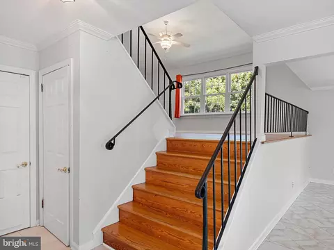 Entry Way - 20 Glyn Dr, Newark, DE 19713 photo 3 of 4