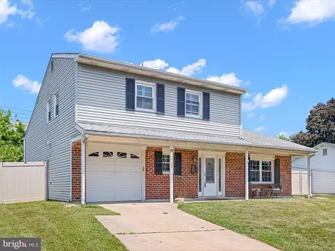 Exterior - 20 Glyn Dr, Newark, DE 19713 photo 3 of 7