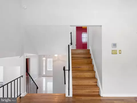 Entry Way - 20 Glyn Dr, Newark, DE 19713 photo 4 of 4