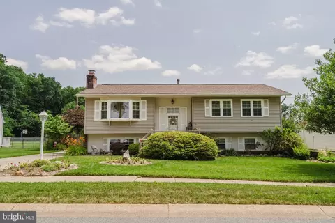 Exterior - 17 Argyle Rd, Newark, DE 19713 photo 3 of 5