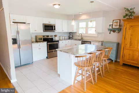 Kitchen - 14 Sheldrake Rd, Newark, DE 19713 photo 1 of 5