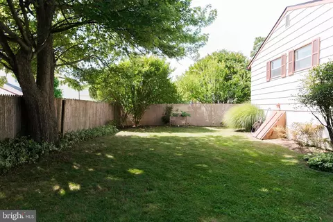 Exterior - 14 Sheldrake Rd, Newark, DE 19713 photo 10 of 18