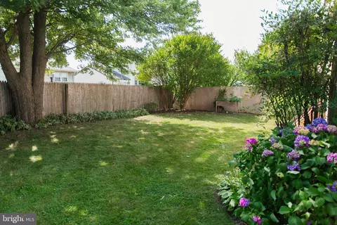 Exterior - 14 Sheldrake Rd, Newark, DE 19713 photo 9 of 18