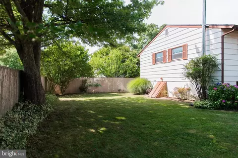 Exterior - 14 Sheldrake Rd, Newark, DE 19713 photo 11 of 18