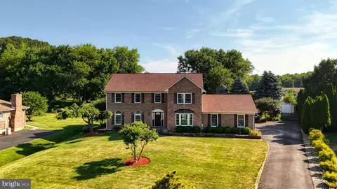 138 Matthew Dr, Bear, DE 19701