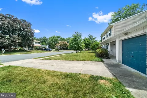 919 Devon Dr, Newark, DE 19711 photo 4