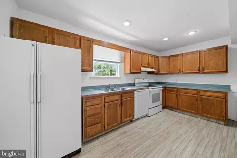 919 Devon Dr, Newark, DE 19711 photo 16