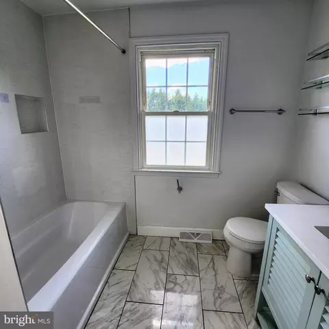 Bath - 50 Cypress Bridge Pl, Bear, DE 19701 photo 5 of 6