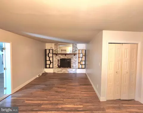 Living - 50 Cypress Bridge Pl, Bear, DE 19701 photo 4 of 8