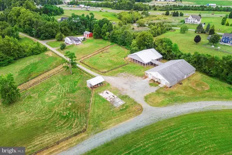 421 Blackbird Landing Rd, Townsend, DE 19734