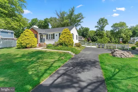 2701 Naamans Rd, Wilmington, DE 19810