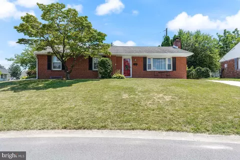 4 Lynam Pl, Wilmington, DE 19804