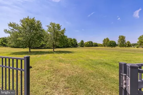 Exterior - 116 Leanne Dr, Middletown, DE 19709 photo 6 of 8