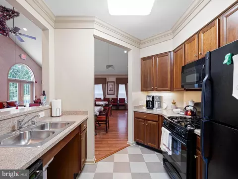 Kitchen - 103 Roeper St, Bear, DE 19701 photo 4 of 4