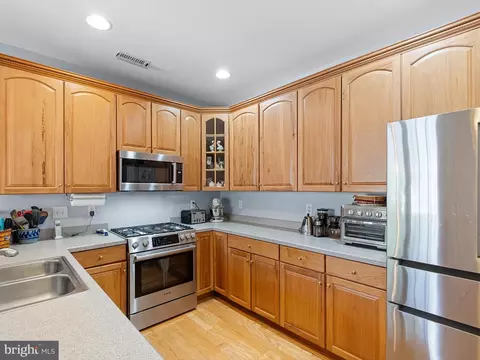 Kitchen - 103 Roeper St, Bear, DE 19701 photo 1 of 4