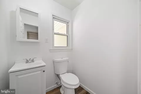 Entry Way - 5 Monterry Dr, Newark, DE 19713 photo 2 of 5