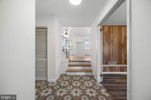 Entry Way - 5 Monterry Dr, Newark, DE 19713 photo 5 of 5