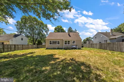Exterior - 5 Monterry Dr, Newark, DE 19713 photo 3 of 6