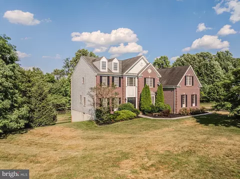 1325 Healy Ct, Bear, DE 19701