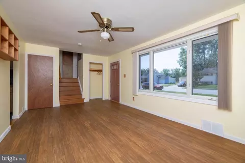 Living - 126 Brookside Blvd, Newark, DE 19713 photo 1 of 3