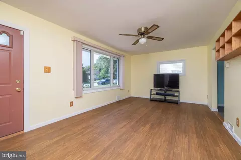 Living - 126 Brookside Blvd, Newark, DE 19713 photo 3 of 3