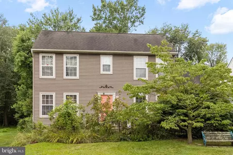 907 B 5th St, Delaware City, DE 19706