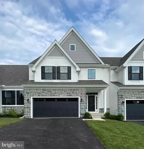 305 Leahy Dr, Newark, DE 19711