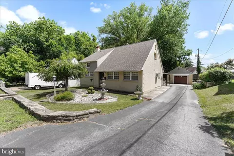 1492 Faulkland Rd, Wilmington, DE 19805