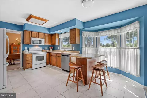 Kitchen - 86 Dasher Ave, Bear, DE 19701 photo 3 of 3