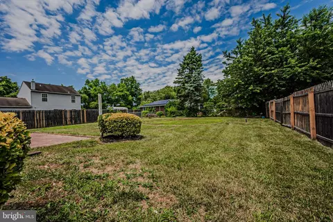 Exterior - 27 Shadow Ln, Bear, DE 19701 photo 3 of 3