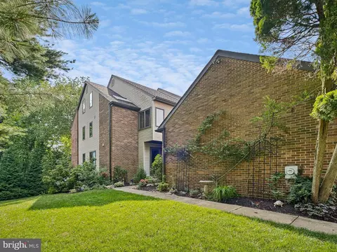 118 Hunter Ct, Wilmington, DE 19808