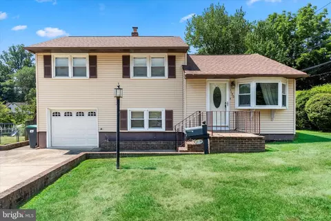 1120 Wagoner Dr, Wilmington, DE 19805