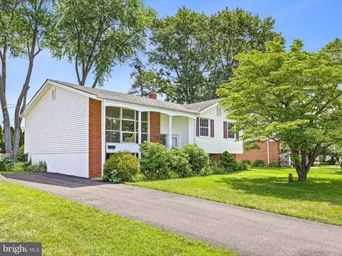 204 Cloverlea Rd, Newark, DE 19711 photo 2