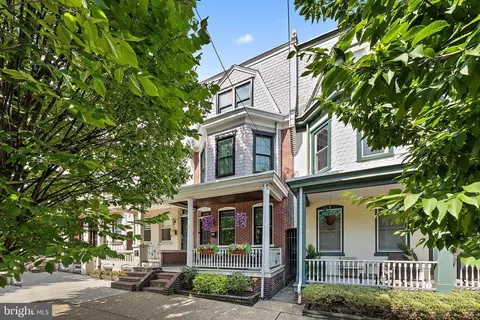 1809 Delaware Ave, Wilmington, DE 19806