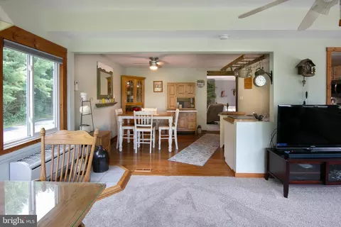Dining - 5869 5 - 5871 Summit Bridge Rd, Townsend, DE 19734 photo 1 of 1