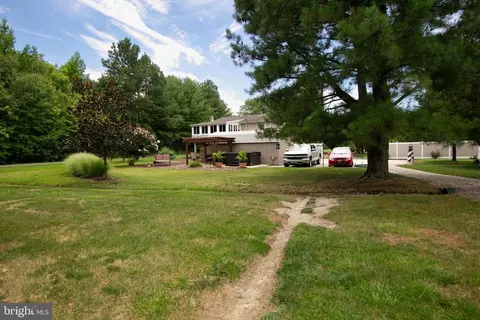 Exterior - 5869 5 - 5871 Summit Bridge Rd, Townsend, DE 19734 photo 10 of 21