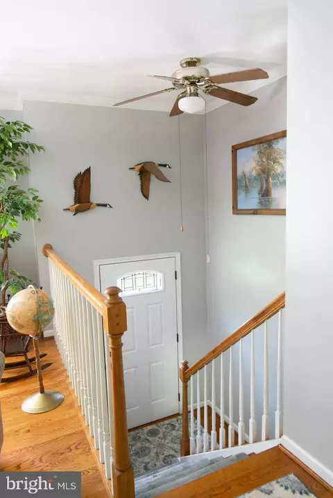 Entry Way - 5869 5 - 5871 Summit Bridge Rd, Townsend, DE 19734 photo 3 of 7