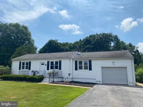 Exterior - 716 Cardinal Ave, Bear, DE 19701 photo 2 of 6