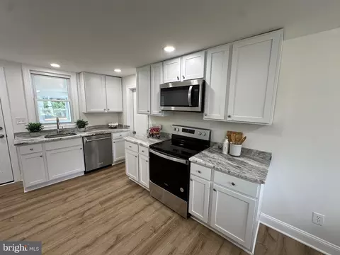 Kitchen - 716 Cardinal Ave, Bear, DE 19701 photo 4 of 4