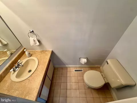 220 Vercelli Dr, Bear, DE 19701 photo 11