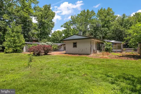 Exterior - 1725 Gunning Dr, Wilmington, DE 19803 photo 5 of 9