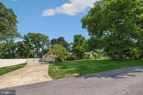789 Whitebriar Rd, Hockessin, DE 19707