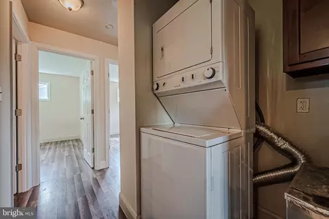 Entry Way - 45 Roxeter Rd, New Castle, DE 19720 photo 2 of 2