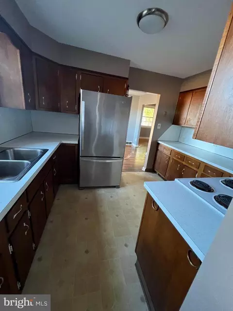 Kitchen - 1530 Bear Corbitt Rd, Bear, DE 19701 photo 2 of 2